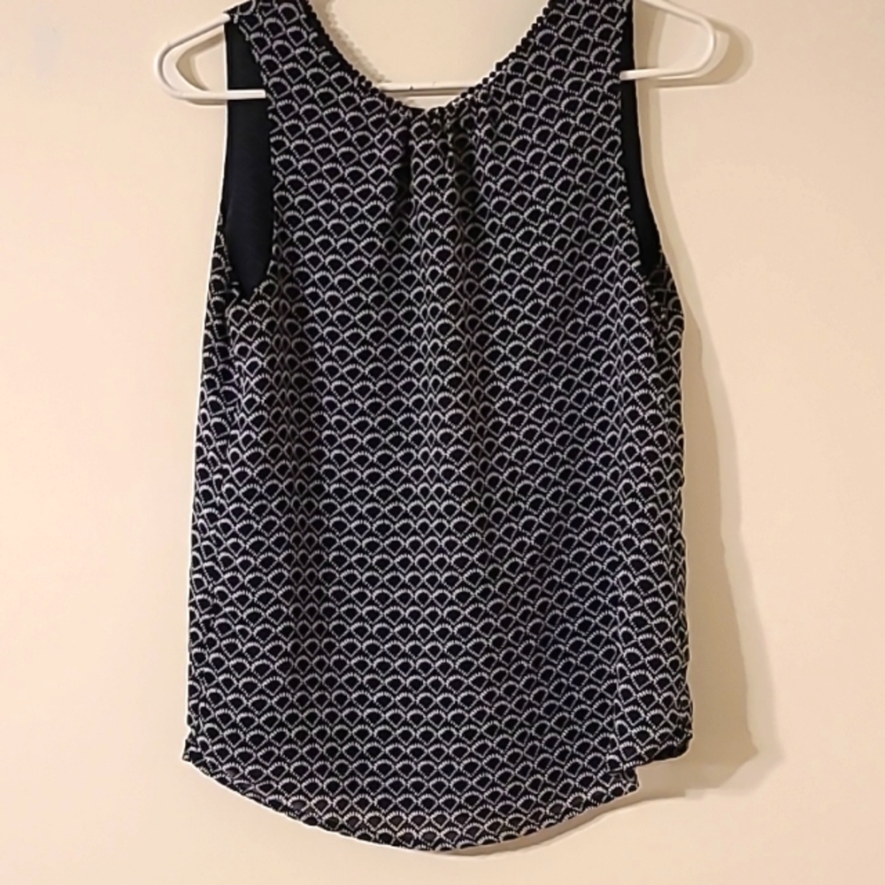 H&M seashell top